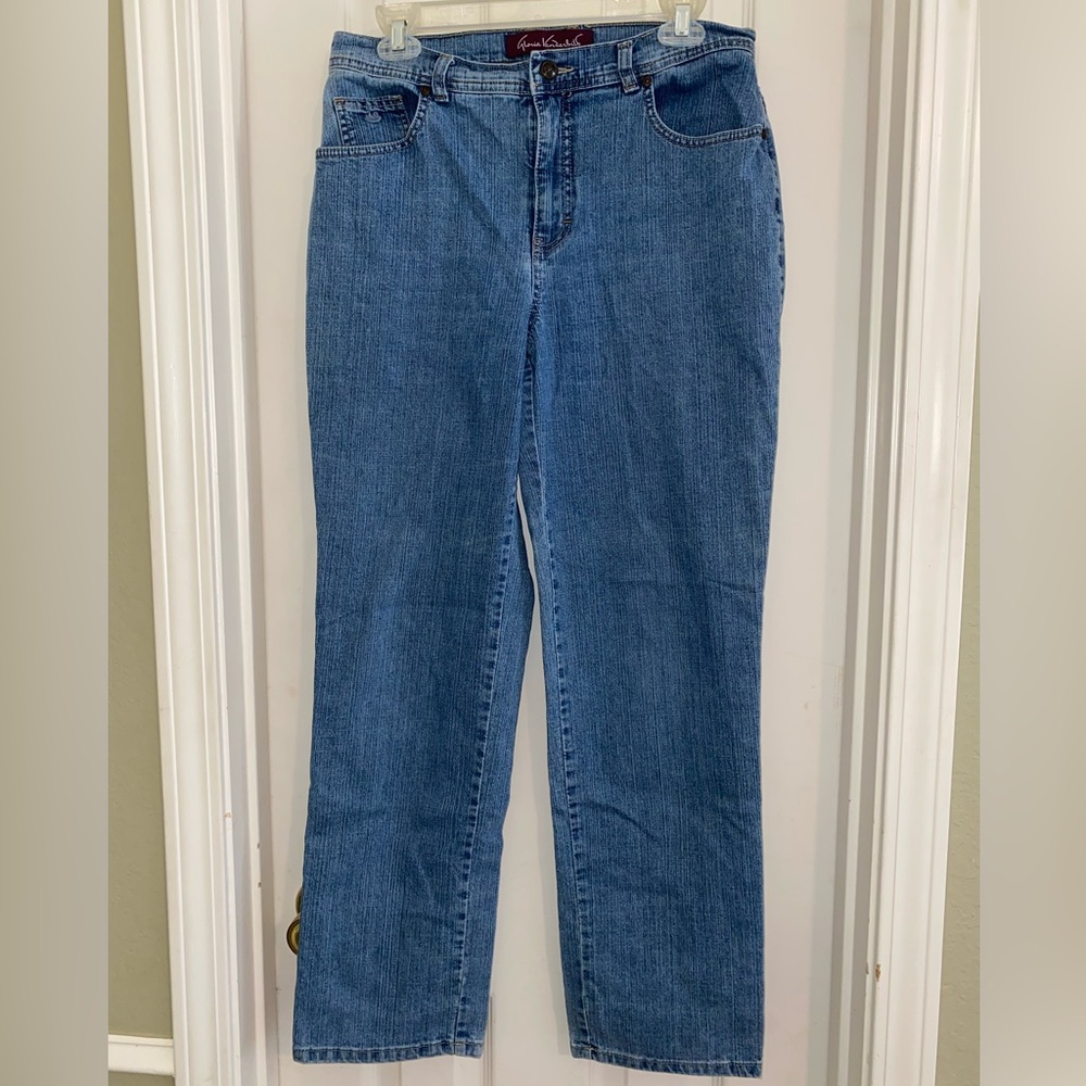 Gloria Vanderbilt Classic Blue‎ Straight Leg Jeans